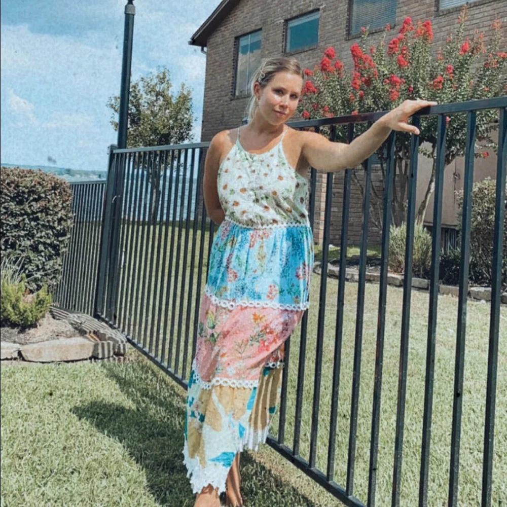 Farm Rio Mixed Floral Midi Dress - Picture 7 of 8